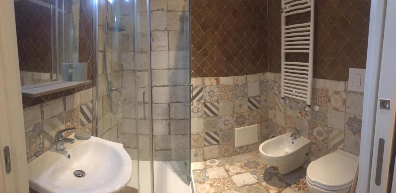 مبيت وإفطار نابولي Il Giardino Di Daphne المظهر الخارجي الصورة