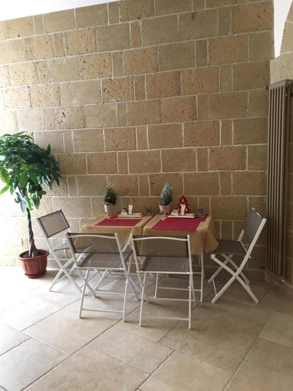مبيت وإفطار نابولي Il Giardino Di Daphne المظهر الخارجي الصورة